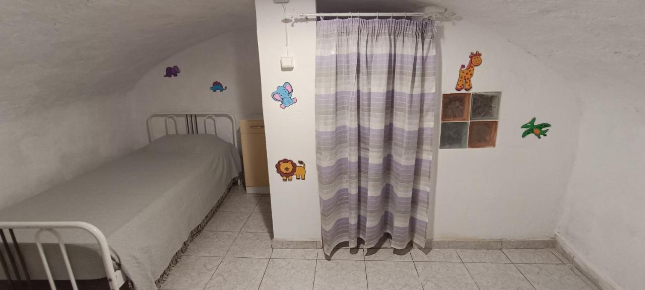 Comfortable And Spacious Stone Traditional Apartment La Canea Exterior foto